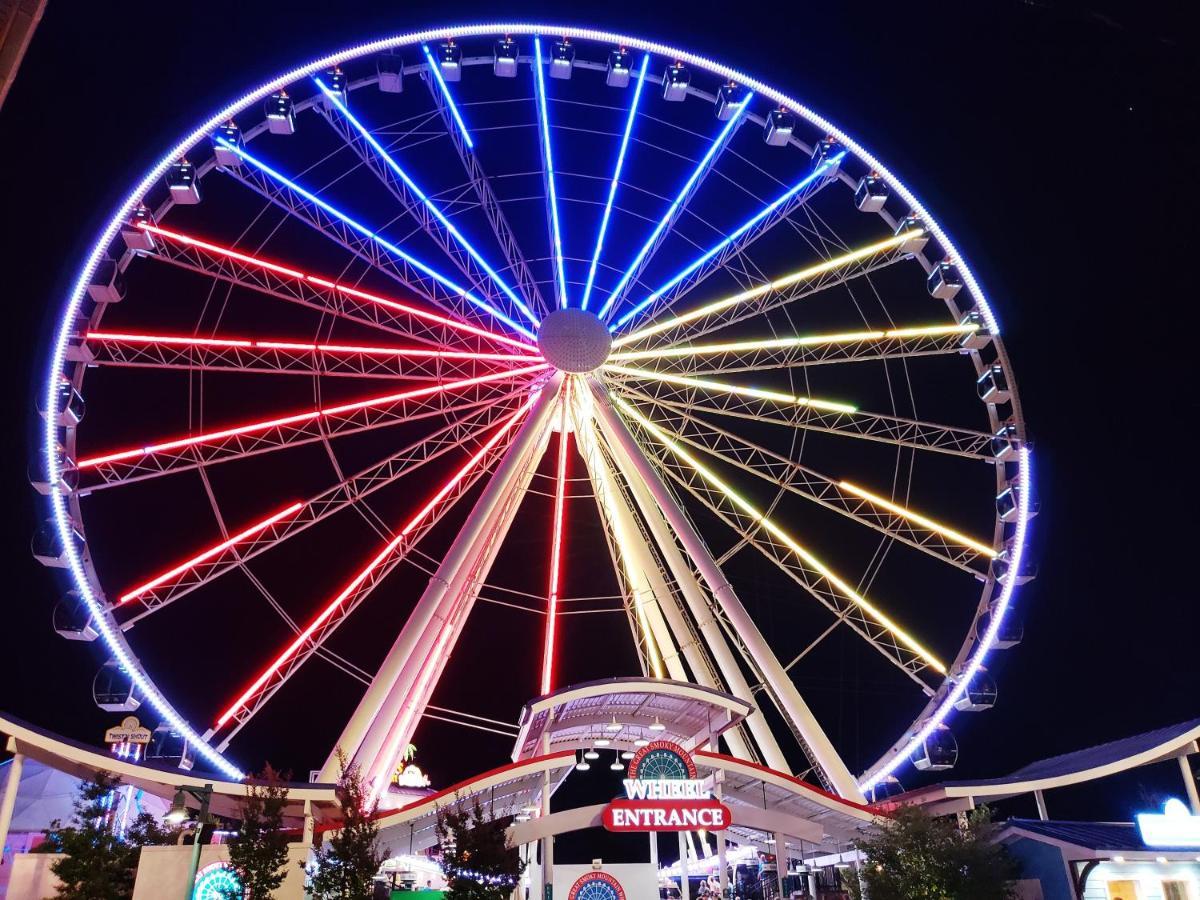 Papa Bear, Hot Tub, Wifi, 1089 Free Tickets Each Paid Day, Dollywood And More Sevierville Buitenkant foto